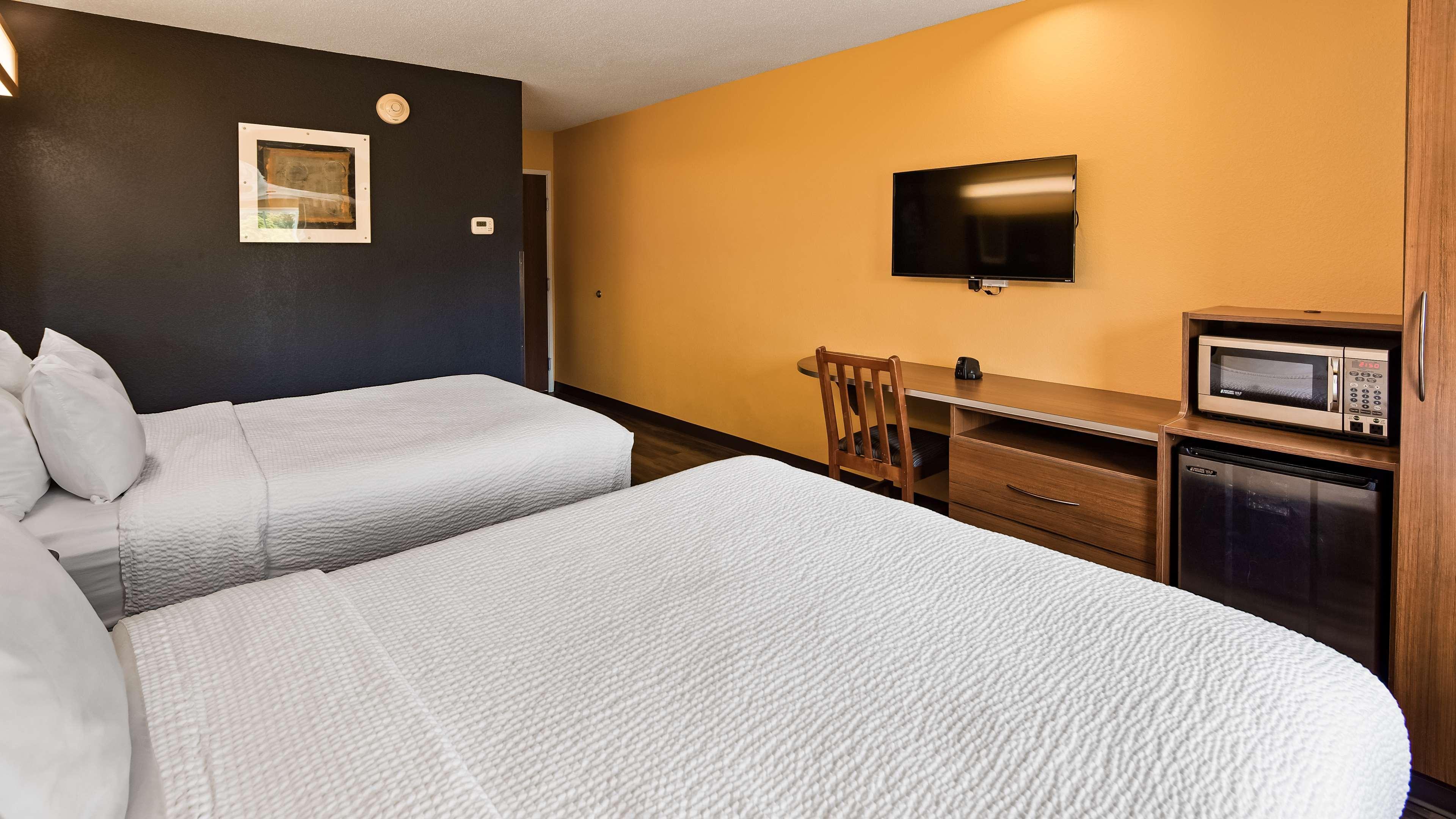 Surestay By Western Hotel